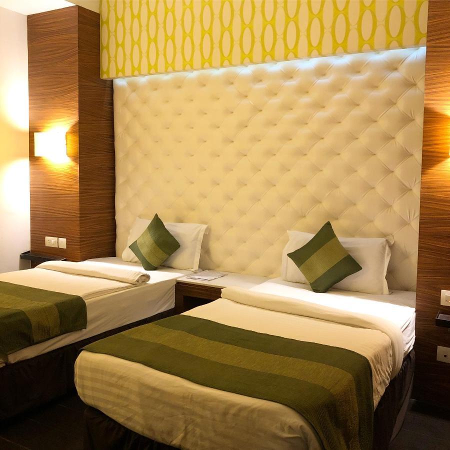 Hotel Ivory 32 Új-Delhi Kültér fotó