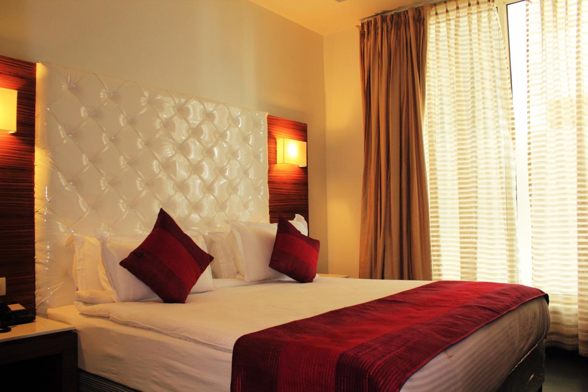 Hotel Ivory 32 Új-Delhi Kültér fotó