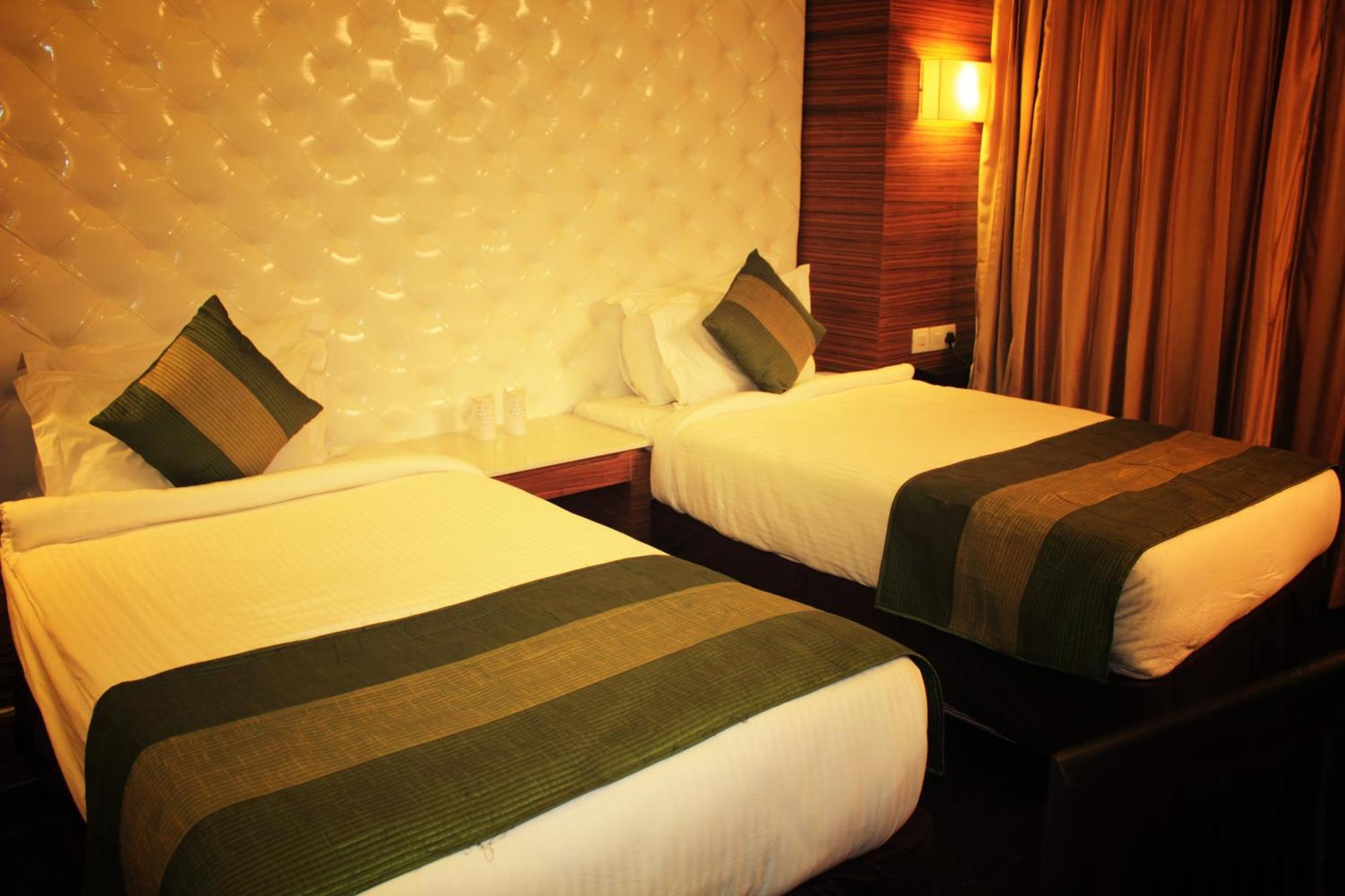 Hotel Ivory 32 Új-Delhi Kültér fotó