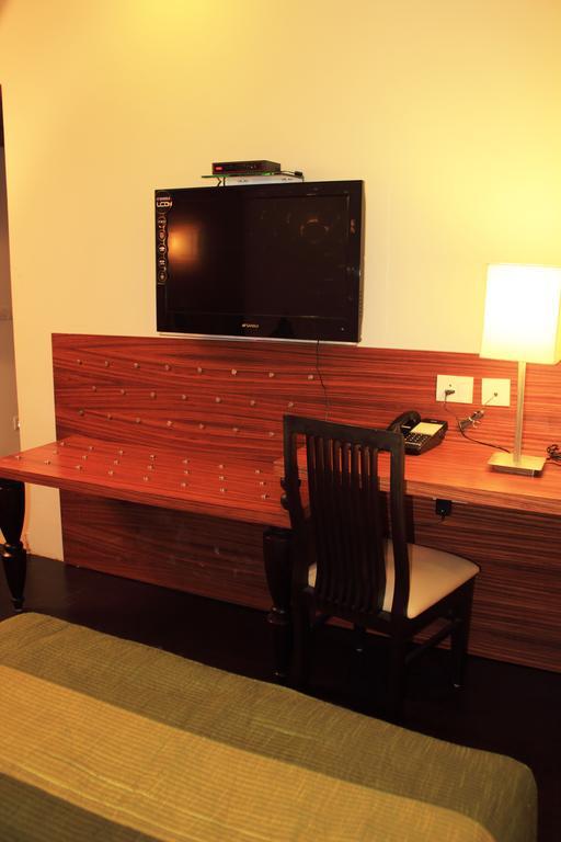 Hotel Ivory 32 Új-Delhi Kültér fotó